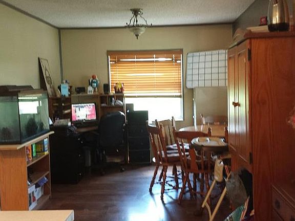3rd image of 1878 Holly Blvd