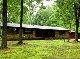109 E 40th Dr, Calhoun, GA 30701
