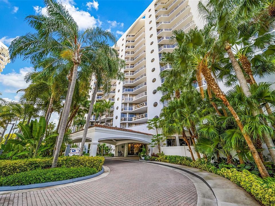 1st image of 3610 Yacht Club Dr APT 1109