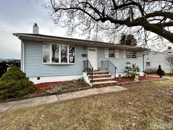 1117 Eva St, Piscataway, NJ 08854