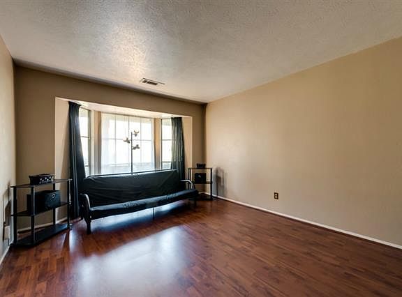 4th image of 114 Willowbrook Dr