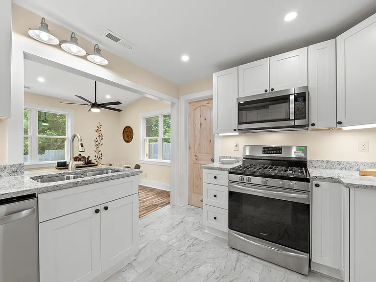 104 Maney Ave — Photo 31