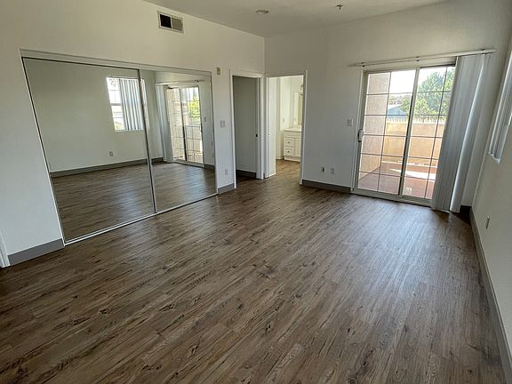 3rd floor bedroom (master)
