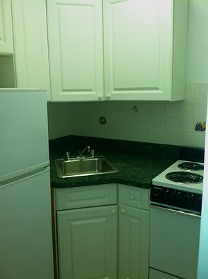 Rented by Acacia Realty | media 10