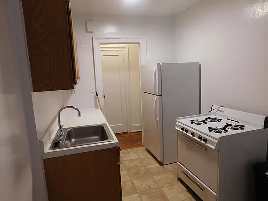 Rented by MQ Realty LLC | media 16