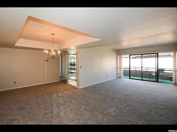 4th image of 3125 E Kennedy Dr APT 305
