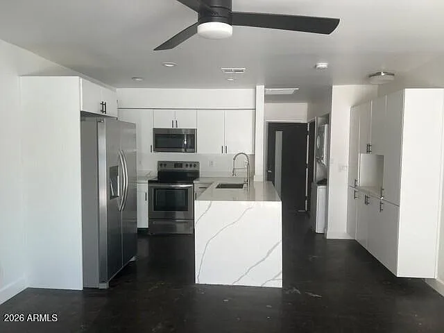 Studio, 1.0 bath, 578 sqft, $1,450 — Photo 2