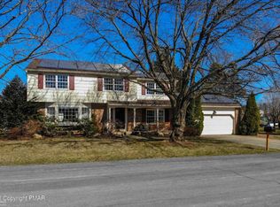 4464 Gable Dr, Bethlehem, PA 18020