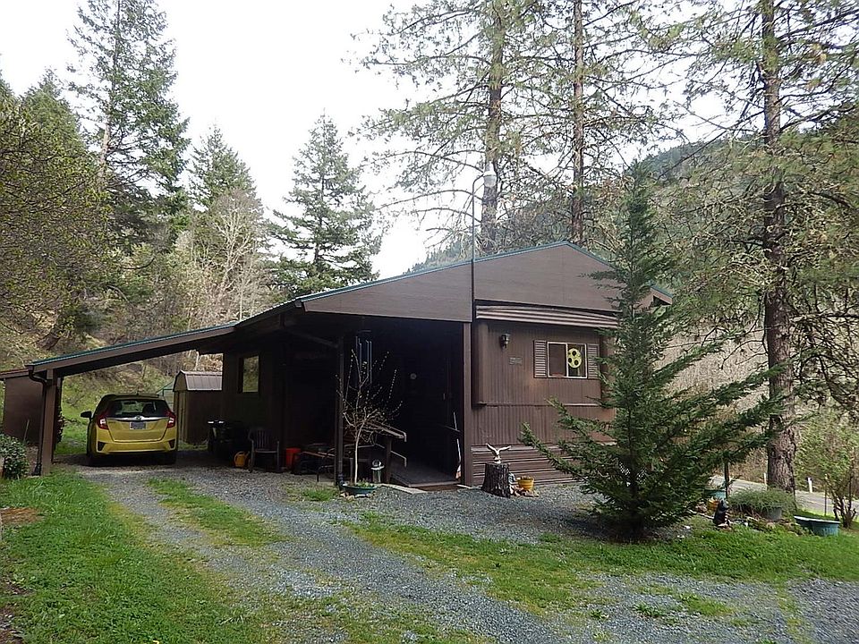 1st image of 18733 E Evans Cres