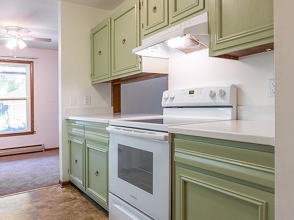 5th image of 5101 Mineral Point Rd APT 8