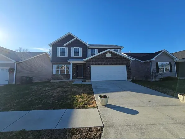 1205 Lear Ln, Mascoutah, IL 62258