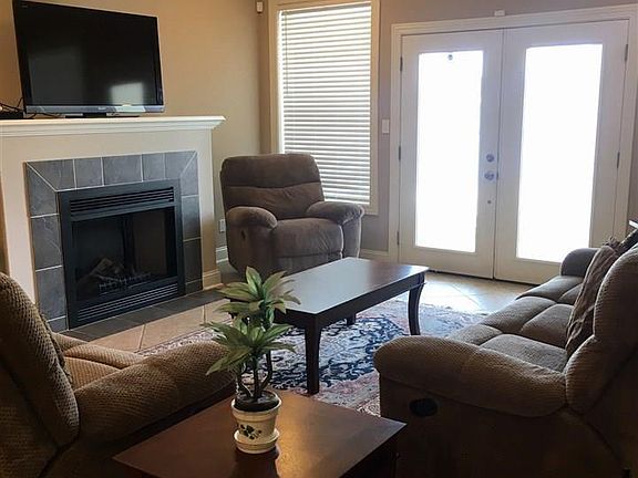 3rd image of 112 Catalina Cir