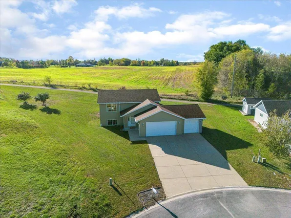 1180 Coakley St, Paynesville, MN 56362