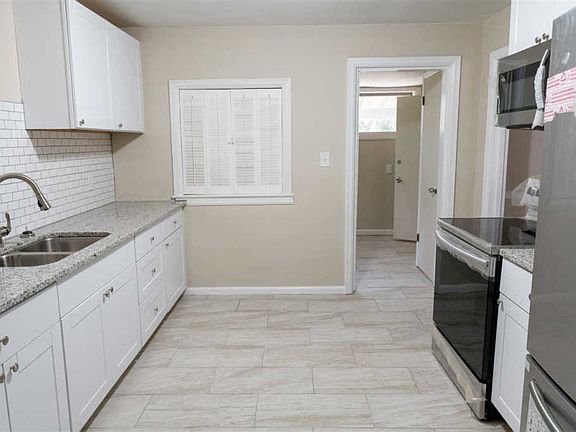 5th image of 4240 N 9th Ave