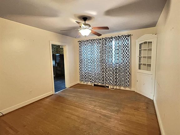 4th image of 409 W 9th St