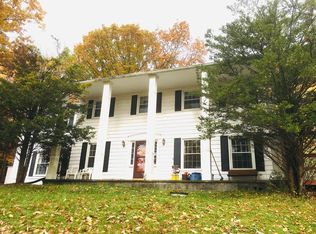 41 Grippen Hill Rd, Vestal, NY 13850