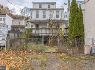 1422 Market St, Ashland, PA 17921