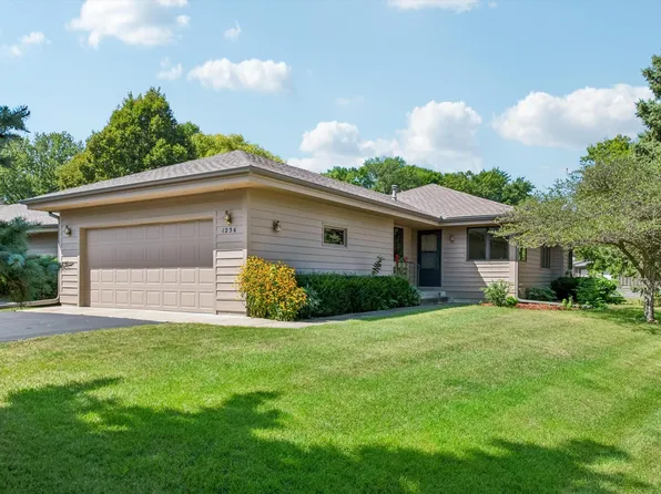 1236 Woodley St E, Northfield, MN 55057