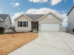 305 Magoffin Trails Ct, Saint Louis, MO 63129