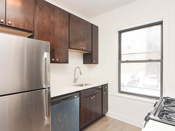 2nd image of 2524 N Kedzie Blvd #W2