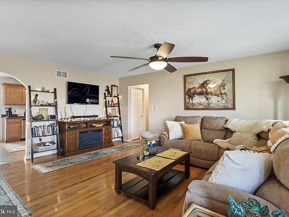 5th image of 5670 Long Meadow Rd