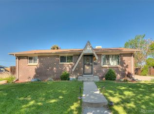 327 S Revere St, Aurora, CO 80012