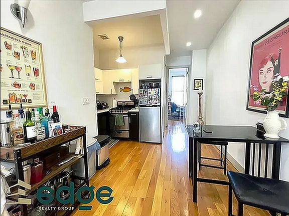 3rd image of 231 Jefferson St APT 1L