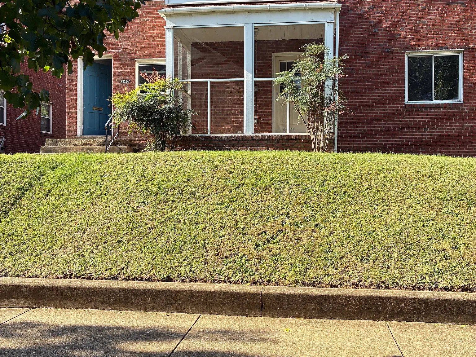 3405 Cutshaw Ave — Photo 1