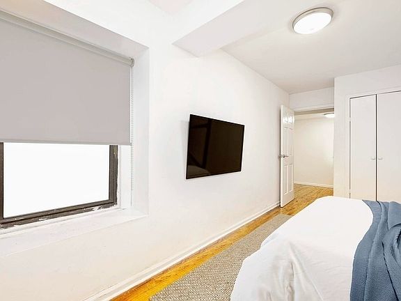 5th image of 209 E 10th St #2A
