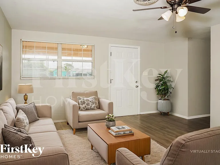 3567 Harbor Blvd — Photo 6