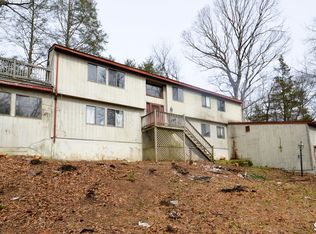 215 Saxonwood Road, Fairfield, CT 06824