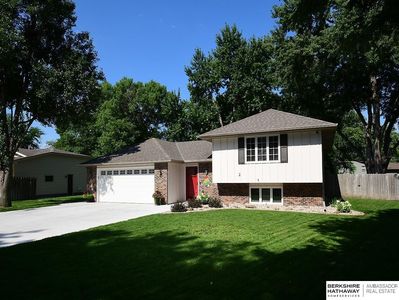 1815 Sherwood Cv, Fremont, NE, 68025