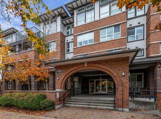 18755 68th Ave #401, Surrey, BC V4N 0Z9