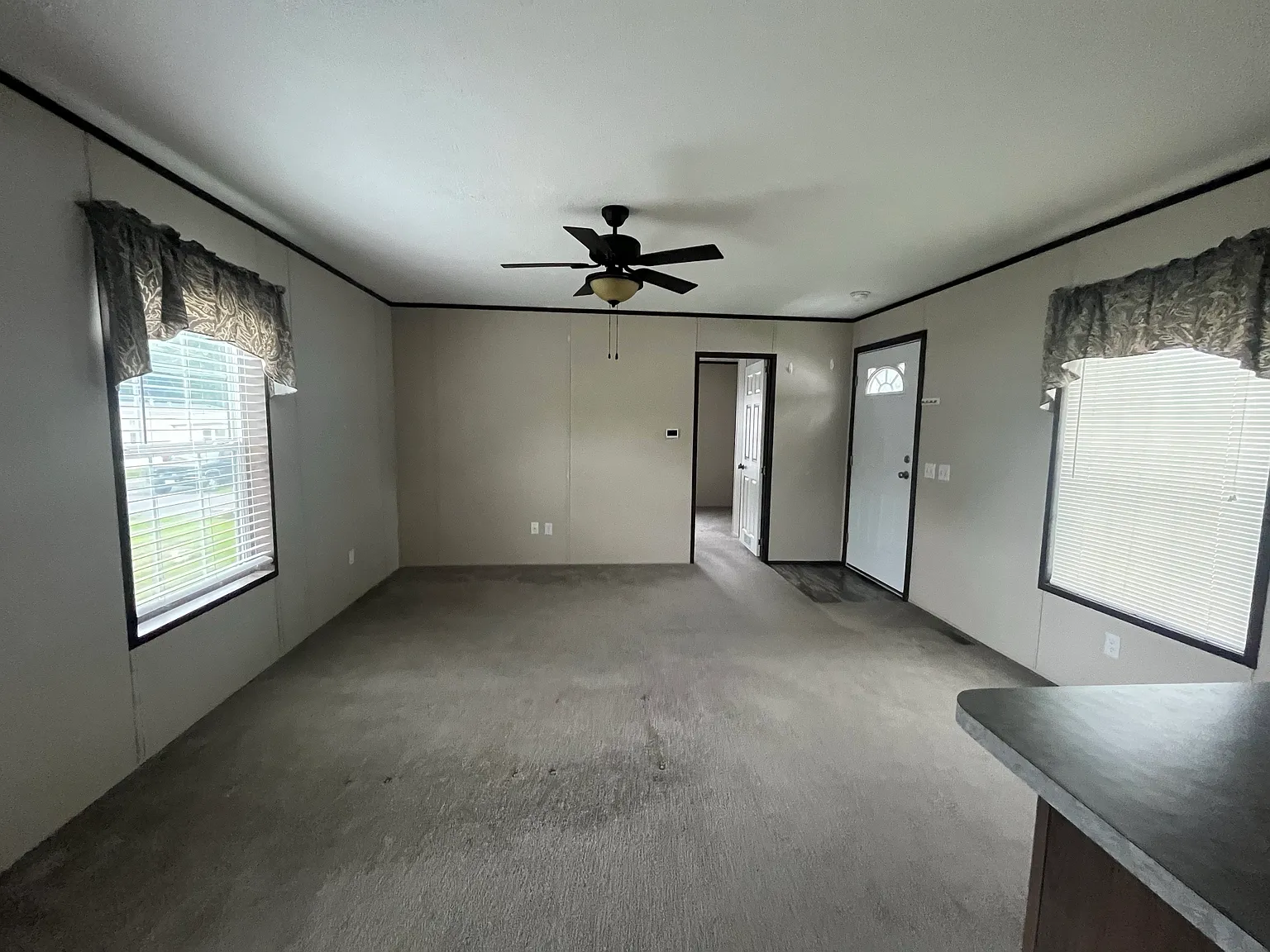 2 bed, 860 sqft, $1,750 — Photo 3
