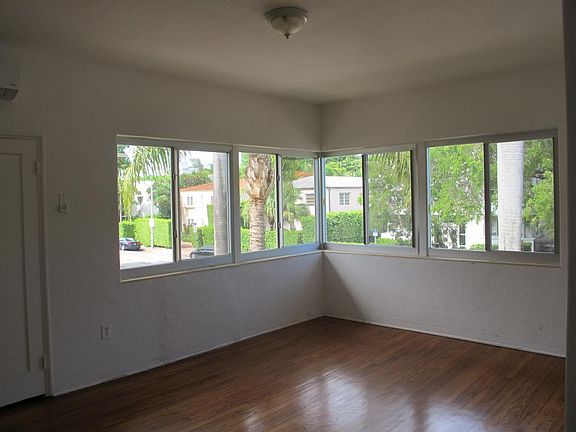 2nd image of 1520 Meridian Ave APT 3
