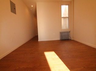 6067 Catalpa Ave, Ridgewood, NY 11385