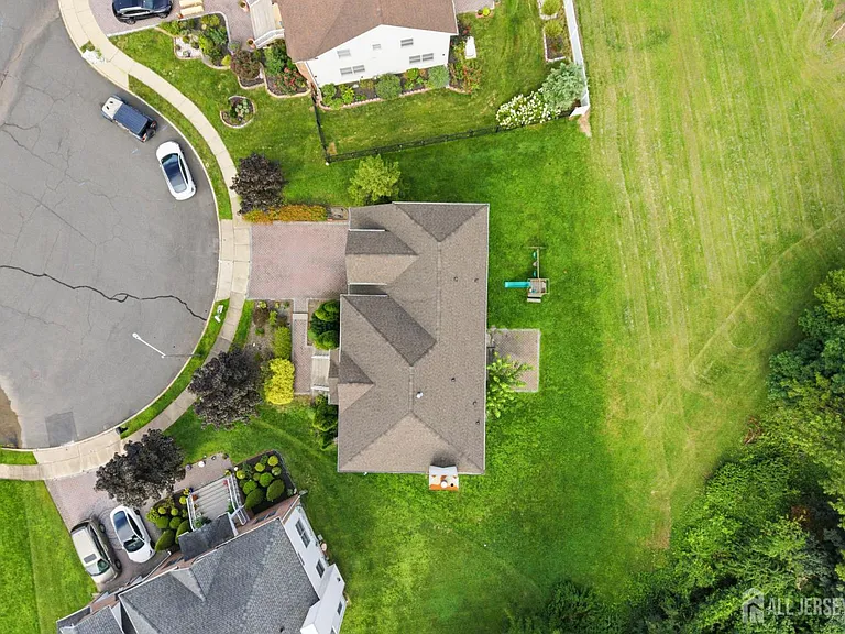 33 Melbloum Ln — Photo 33