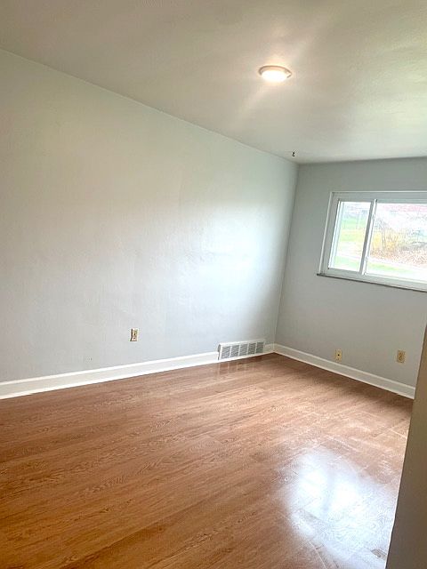 New Flooring in Bedroom