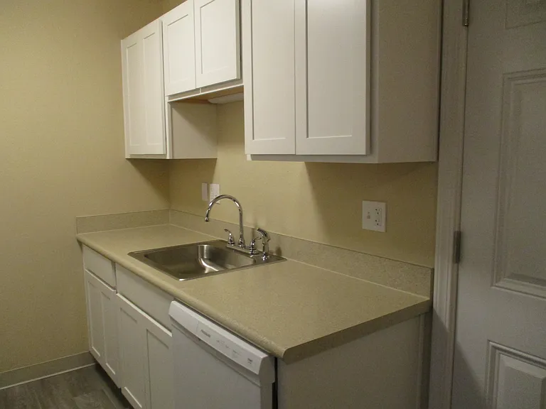 Beaver Creek Apartments — Photo 28