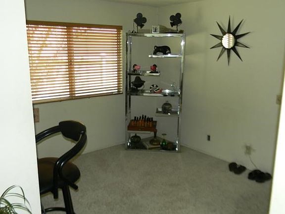 3rd image of 7698 Plumaria Dr