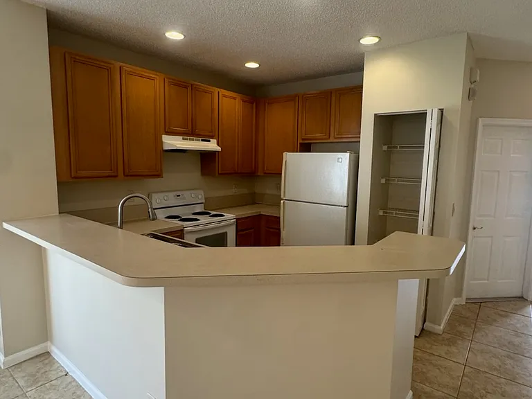 4878 Palmbrooke Cir — Photo 11