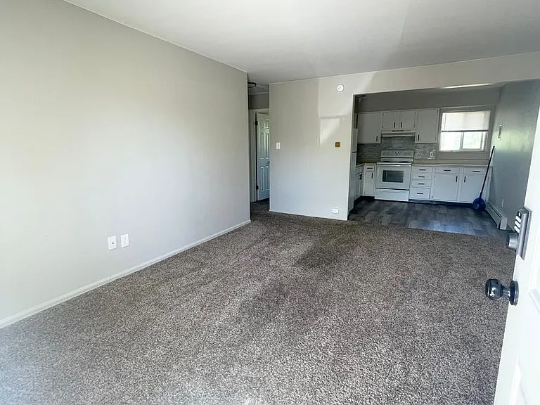 4413 Forrest Hill Rd — Photo 35