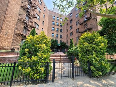 139-05 85th Drive #2G, Jamaica, NY, 11435