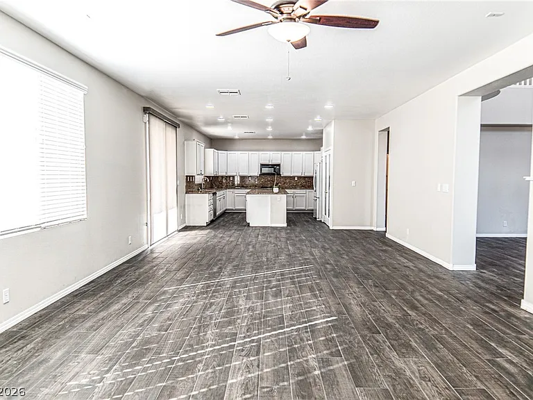 6545 Black Oaks St — Photo 18