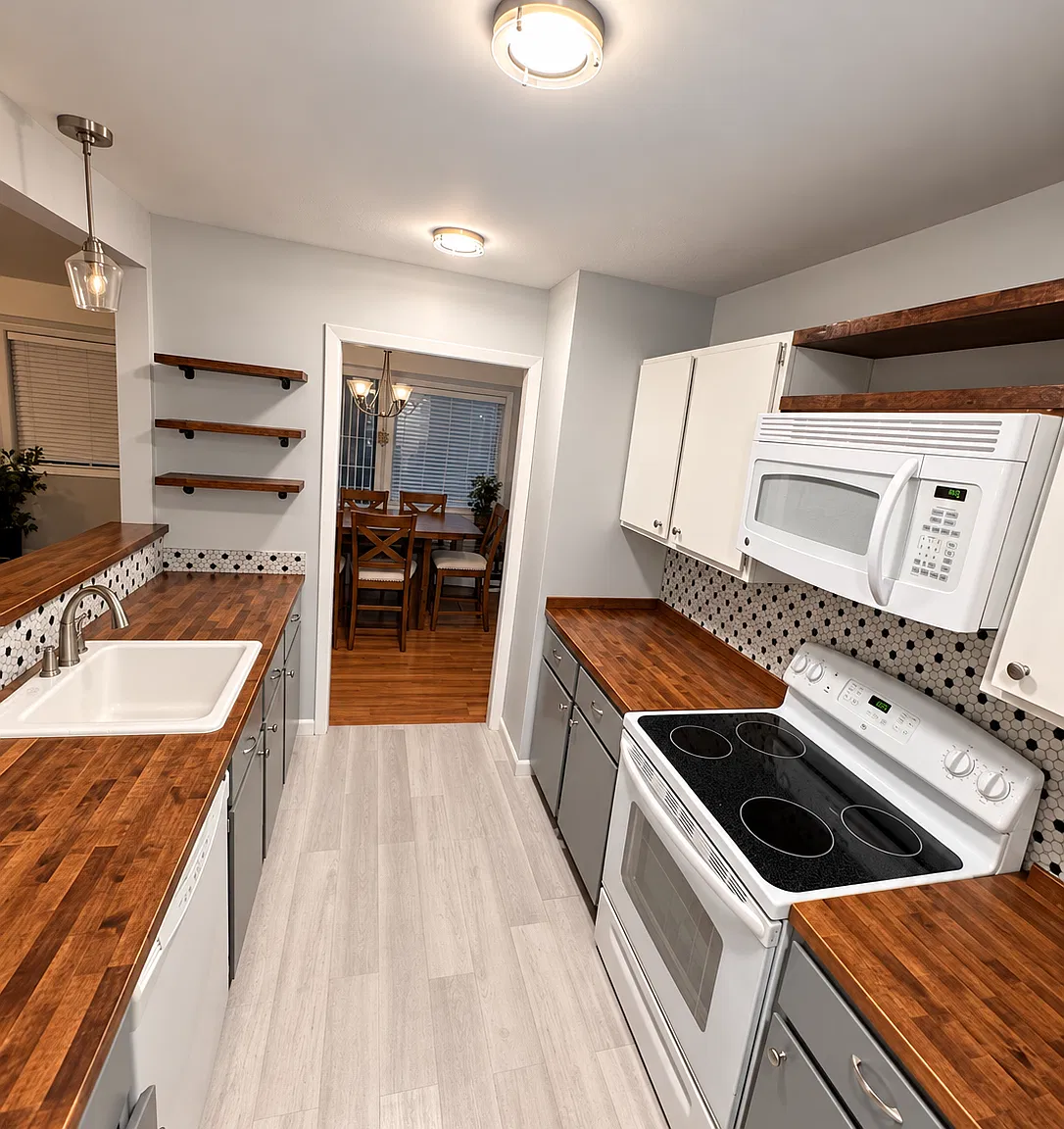 3 bed, 1329 sqft, $2,000 — Photo 1