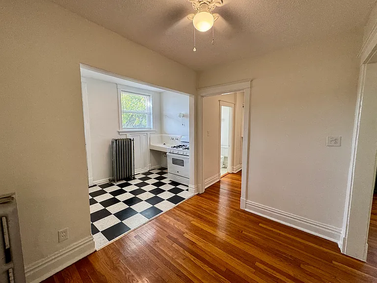 2419 Sutton Blvd #3N — Photo 7