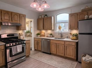 127 Saint Andrew Rd FLOOR 2, Boston, MA 02128