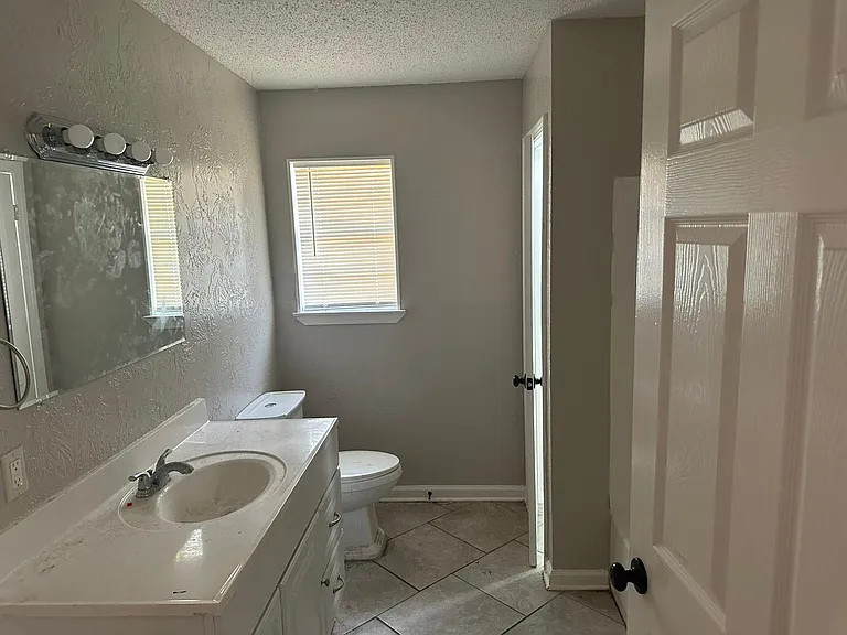 140 Mill St — Photo 10