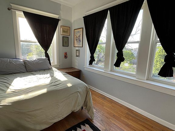5th image of 2056 W Sawyer Ave #3B