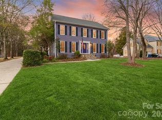 8230 Quail Hollow Dr, Harrisburg, NC 28075